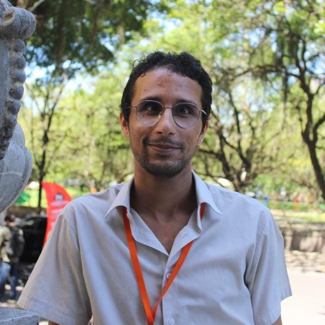 Prof.  Eden Pereira Lopes da Silva